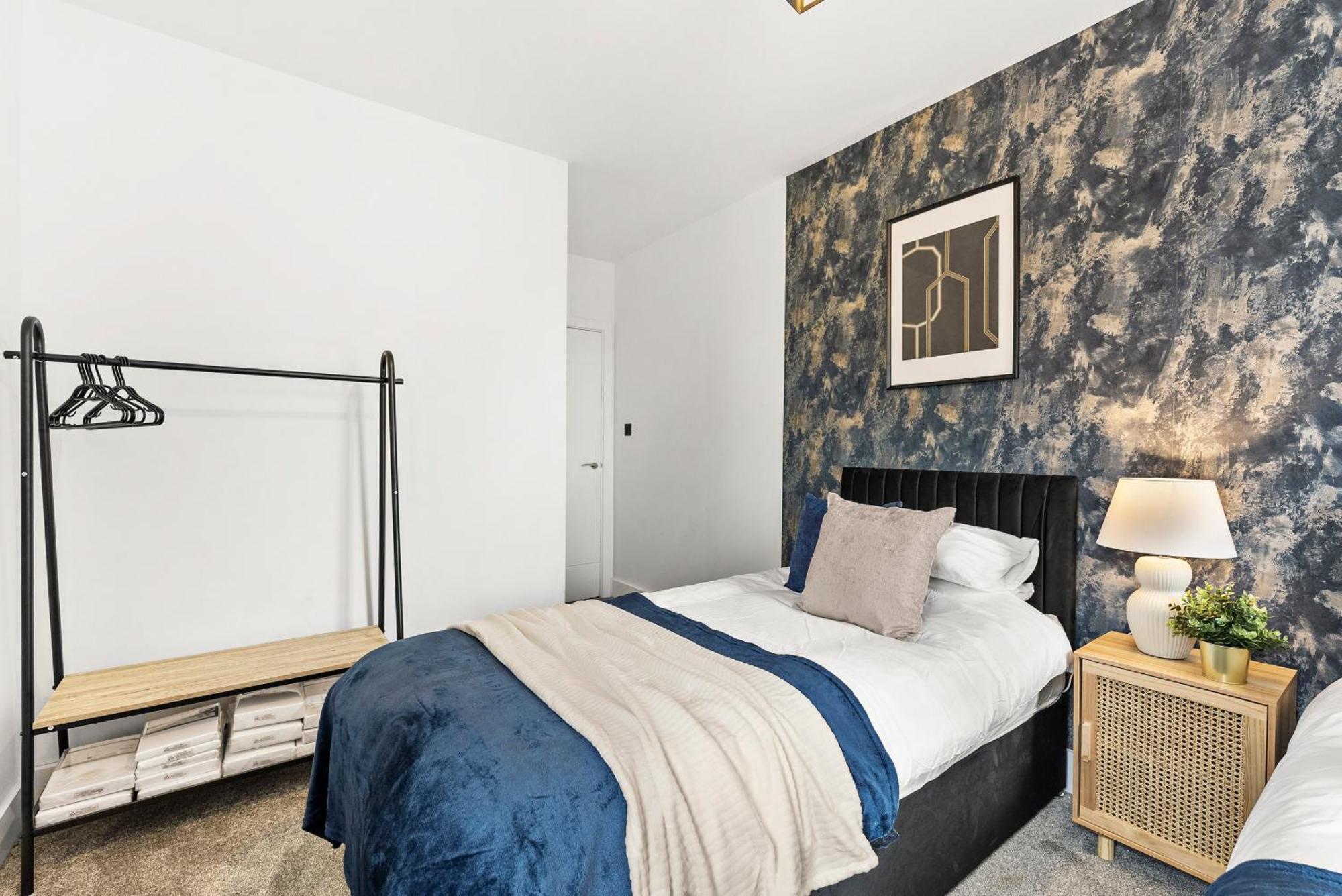 Comfortable 2-Bedroom Stay In NWI Exterior photo